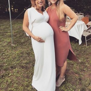 Ingrid & Isabel Split Sleeve Maternity Maxi Dress